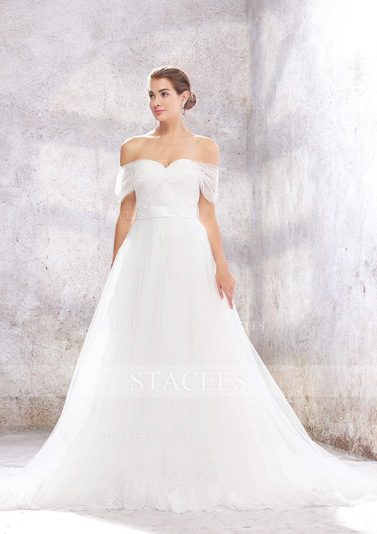 Robe Princesse robe marquise épaule dénudée tulle traîne chapelle robe de mariée 