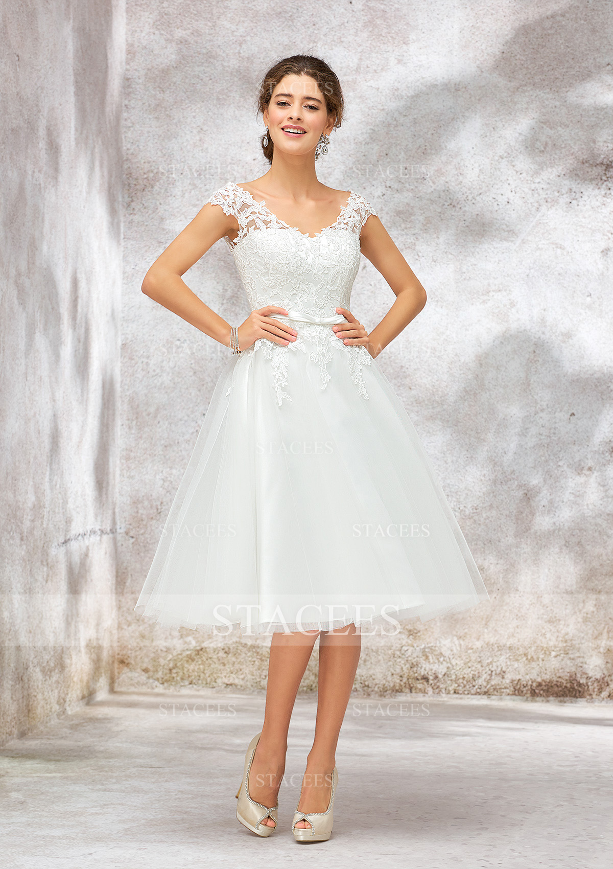 a line knee length wedding dress Stacees Wedding Dress A-line V Neck Knee-Length Lace Tulle Satin Bowknot
