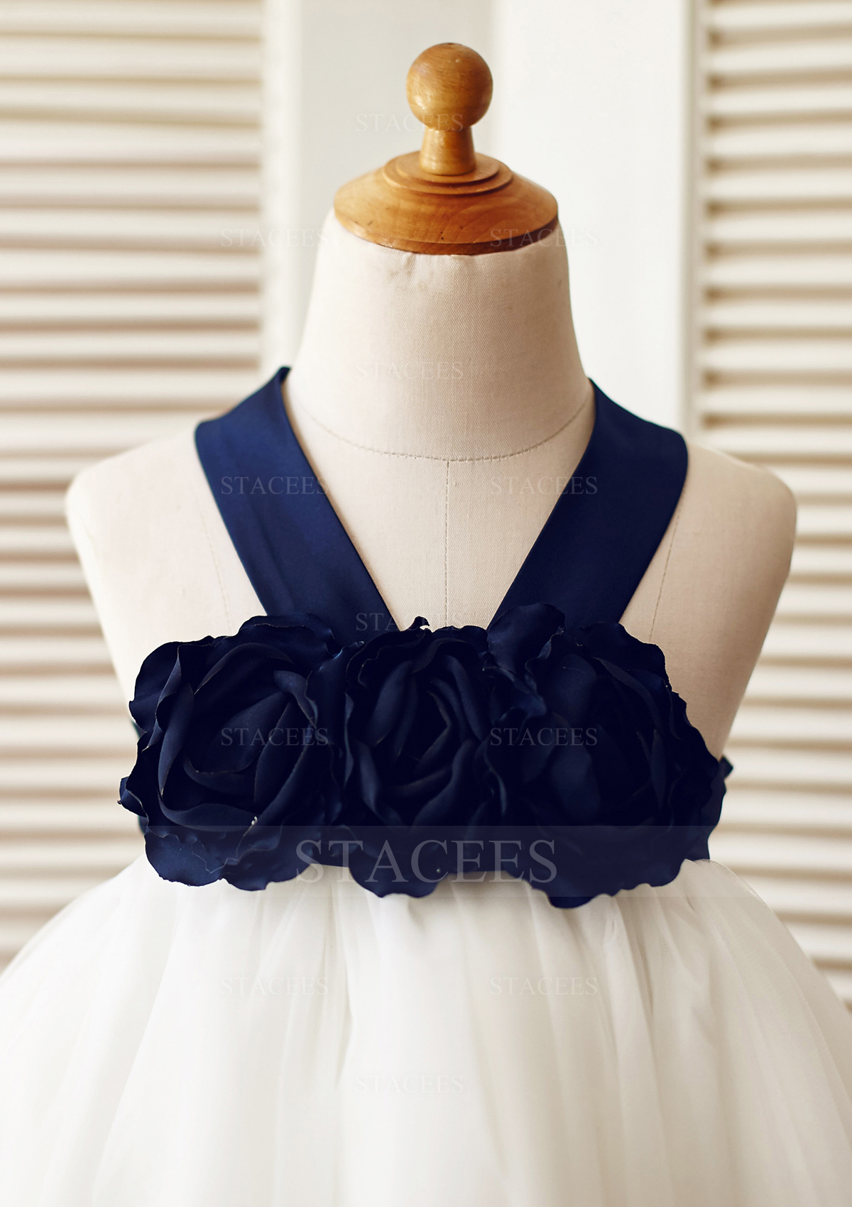 A-line/Princess Halter Knee-Length Satin Tulle Flower Girl Dress With Flowers
