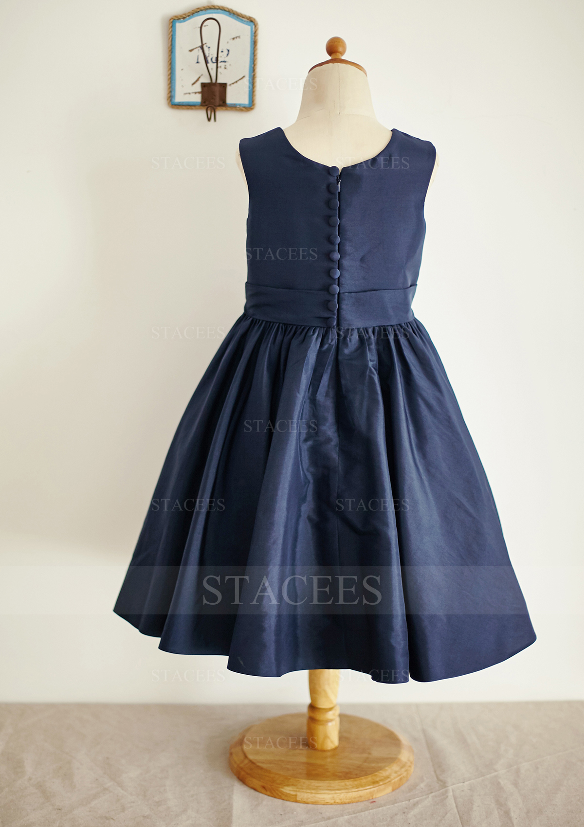 cute junior knee length dresses A-line/Princess Scoop Neck Tea-Length Taffeta Flower Girl Dress With Sashes - Flower Girl published::true