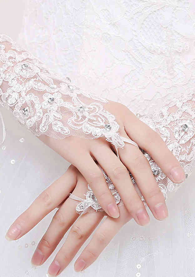Wrist Length Lace Fingerless Bridal/Wedding Gloves