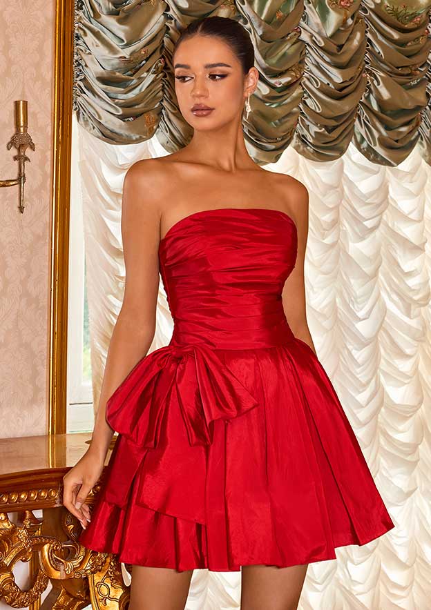 A-line Strapless Taffeta Short Homecoming Dress with Bowknot Pleated