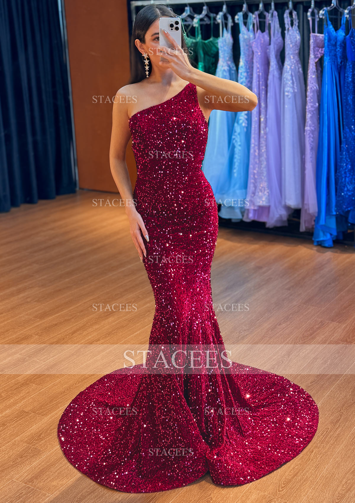 Bordeaux Trumpette/Sirène une epaule velours paillettes traîne balayage robe de bal - STACEES