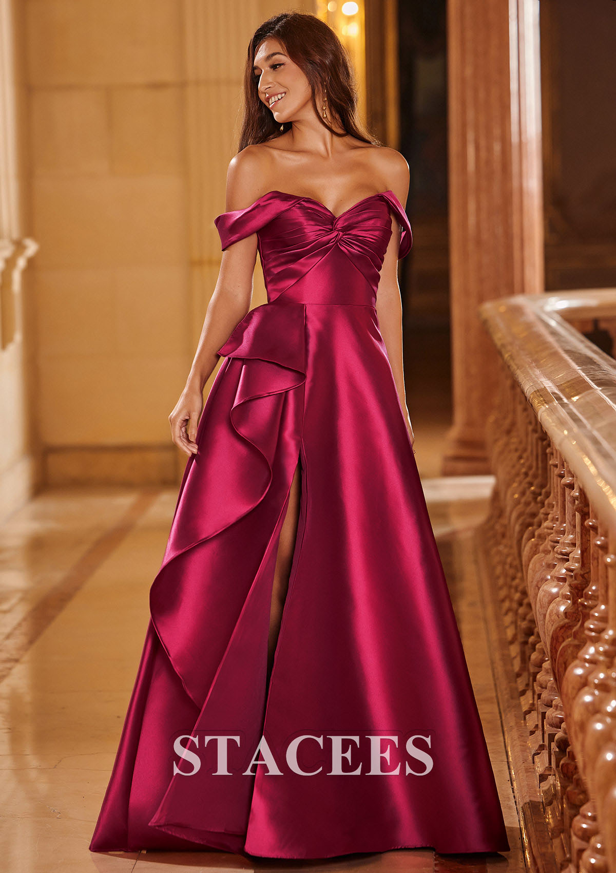 Bordeaux Trapèze épaule dénudée satin traîne balayage robe de bal 