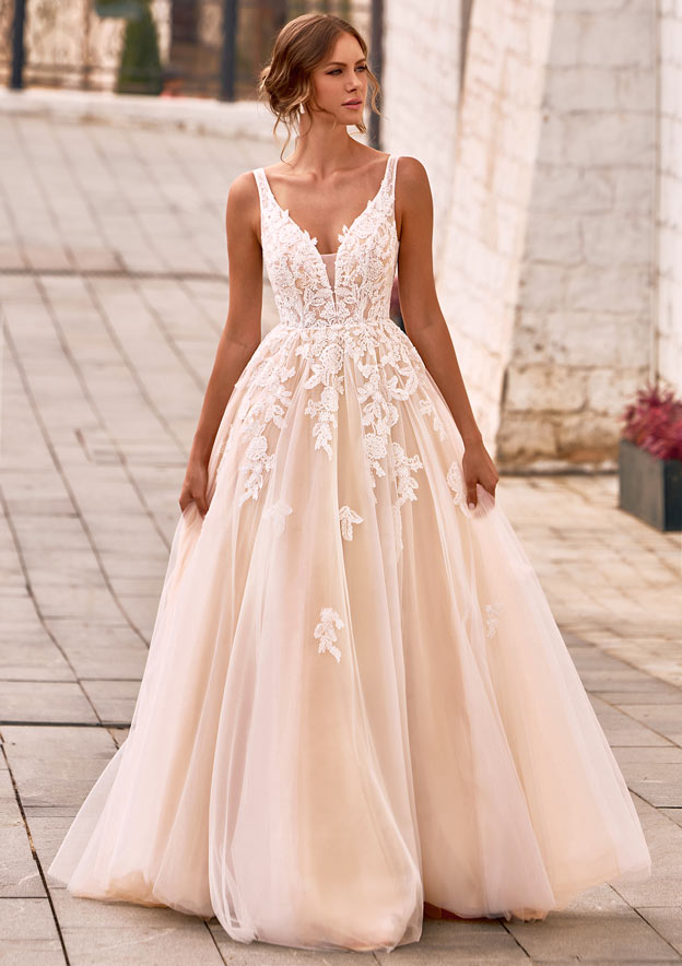 tulle a-line wedding dress with floral appliques Floral Lace A-Line Wedding Gown with Soft Tulle Skirt MADE TO MEASURE