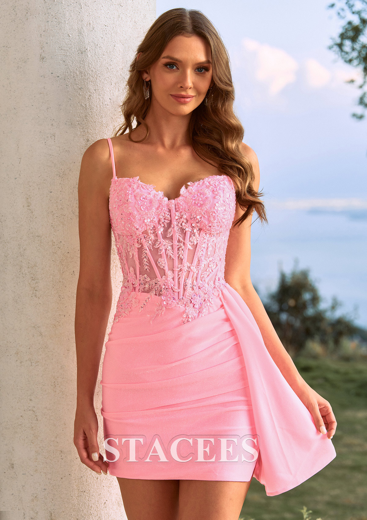 Rose Rougissant Fourreau col en v tricot courte/mini robe de fête de la rentré avec appliqué perles plissé - STACEES