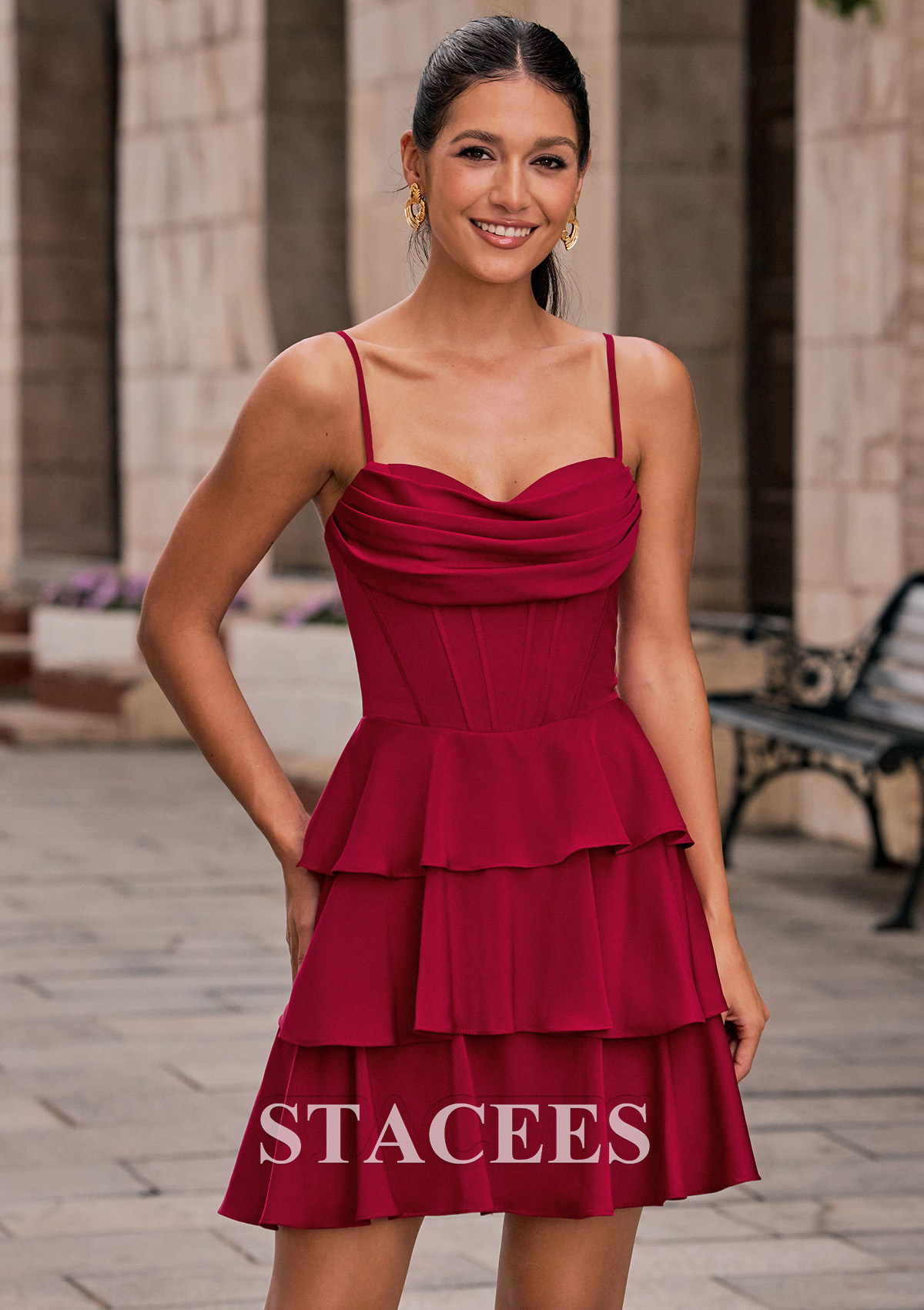 Bordeaux Robe trapèze col bénitier satin extensible courte/mini robe de fête de la rentrée avec plissé volants - STACEES