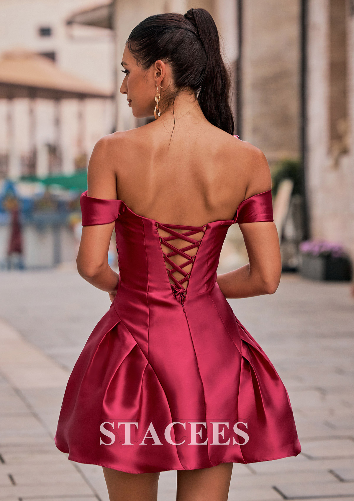 Bordeaux Robe trapèze épaule dénudée mikado courte/mini robe de fête de la rentrée avec plissé - STACEES