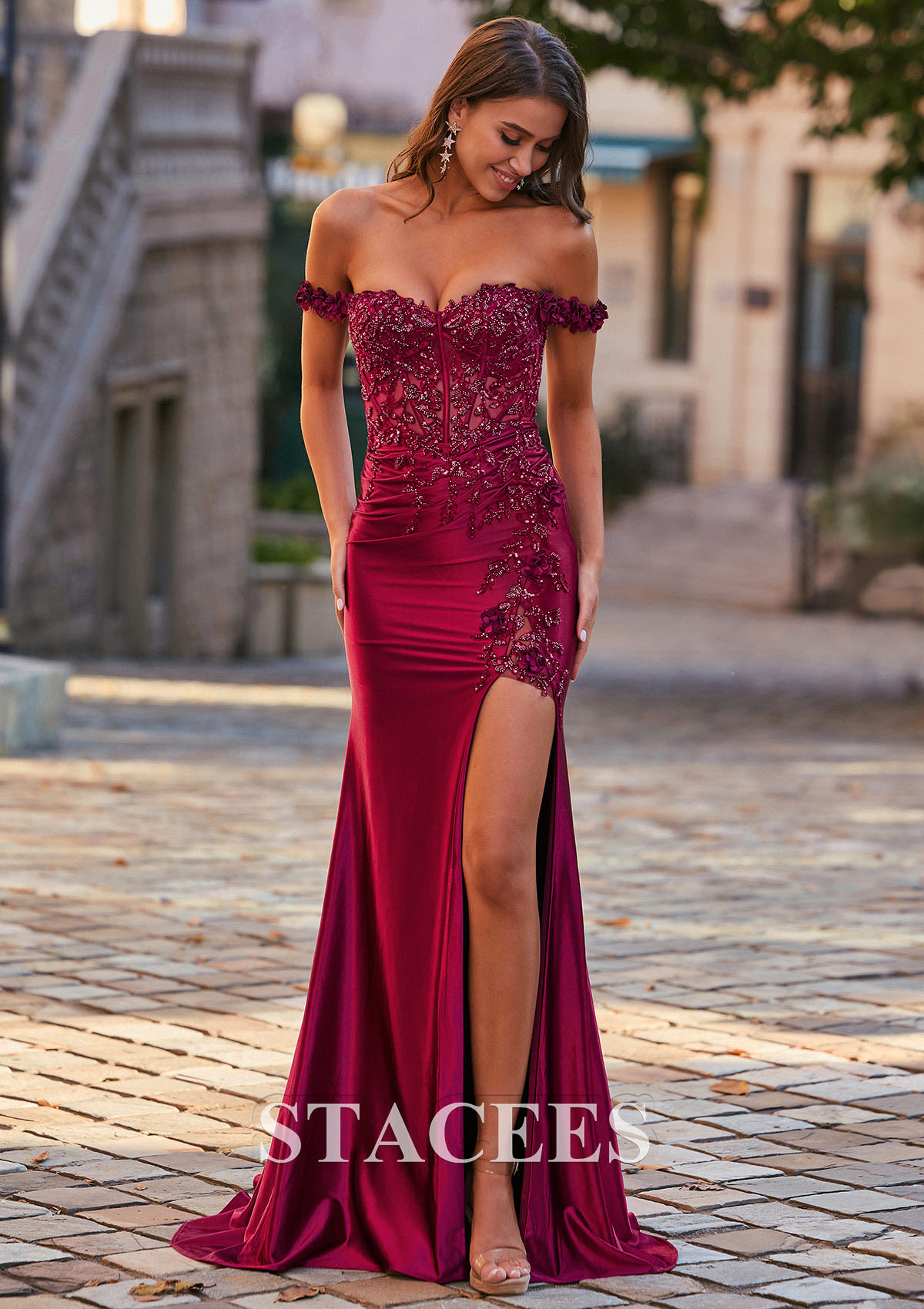 Bordeaux Trumpette/Sirène épaule dénudée soie comme du satin traîne balayage robe de bal  - STACEES