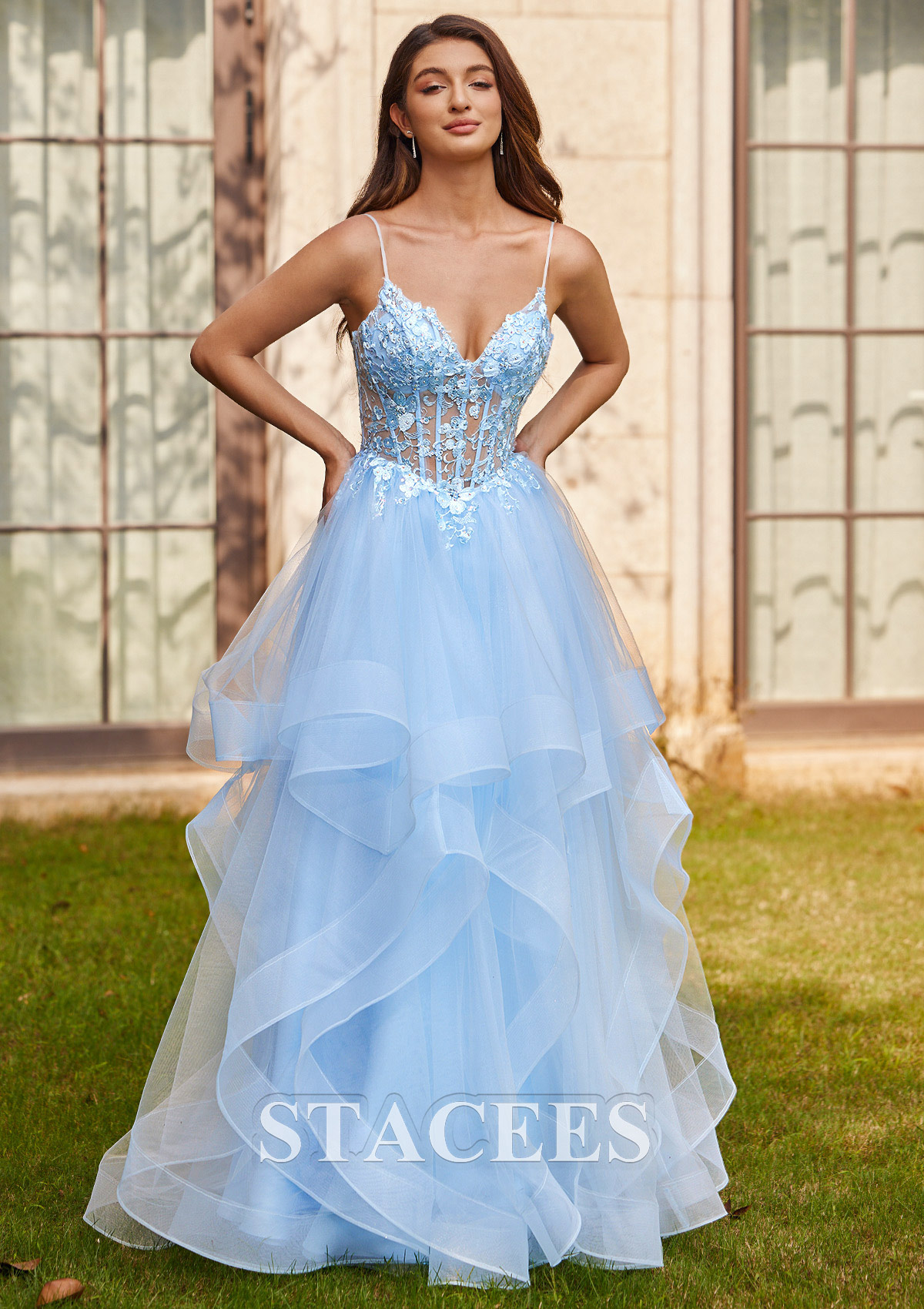 Bleu Ciel Robe marquise col en v tulle traîne balayage robe de bal - STACEES