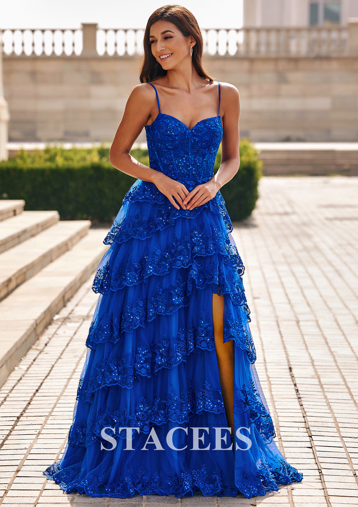Ocean Blue Vestido línea a escote en v tul cepillo tren vestido de graduación - STACEES